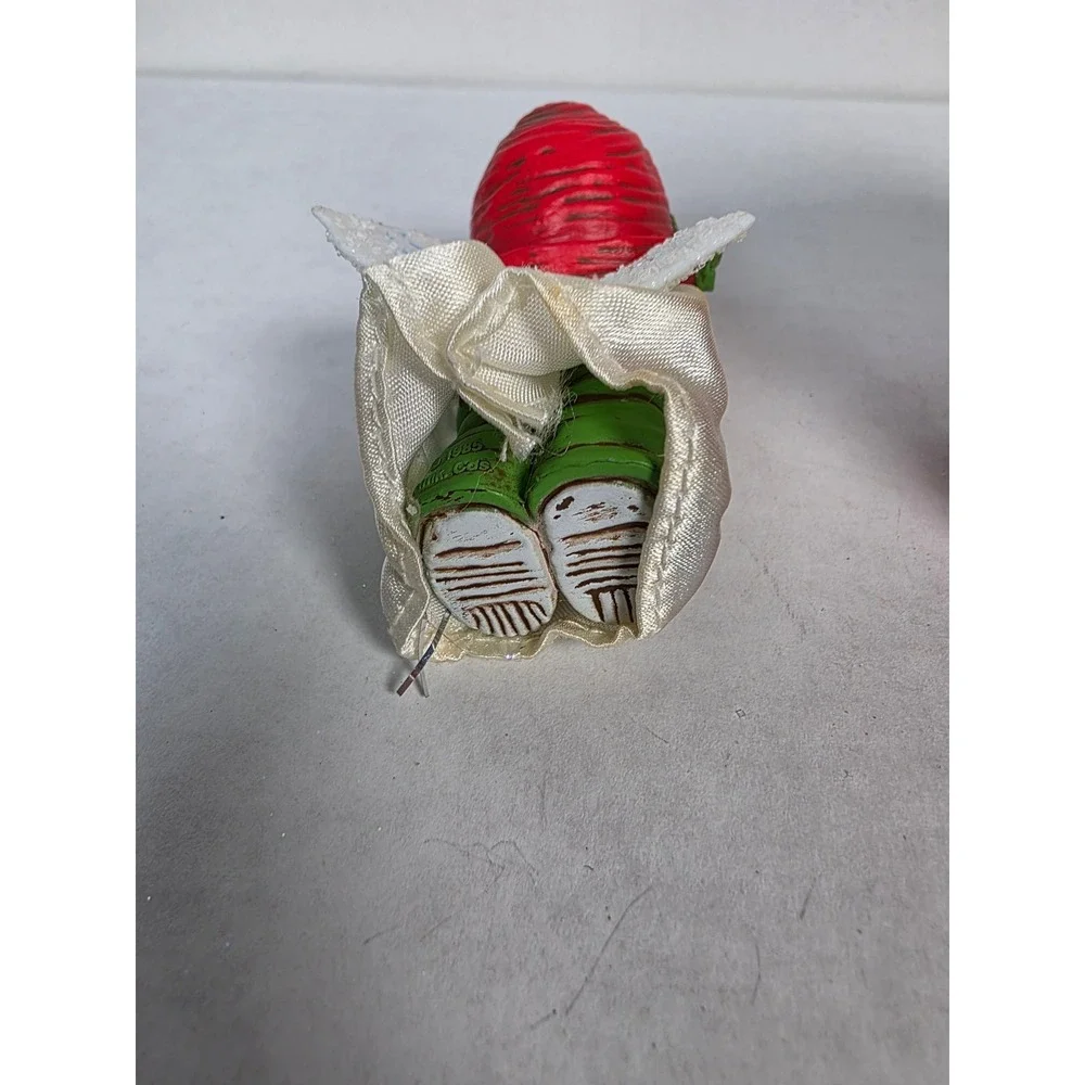 Muffin the Angel - Vintage 1985 Hallmark Keepsake Ornament QX4835